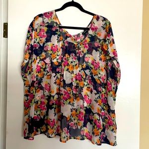 Torrid floral cap sleeve blouse
